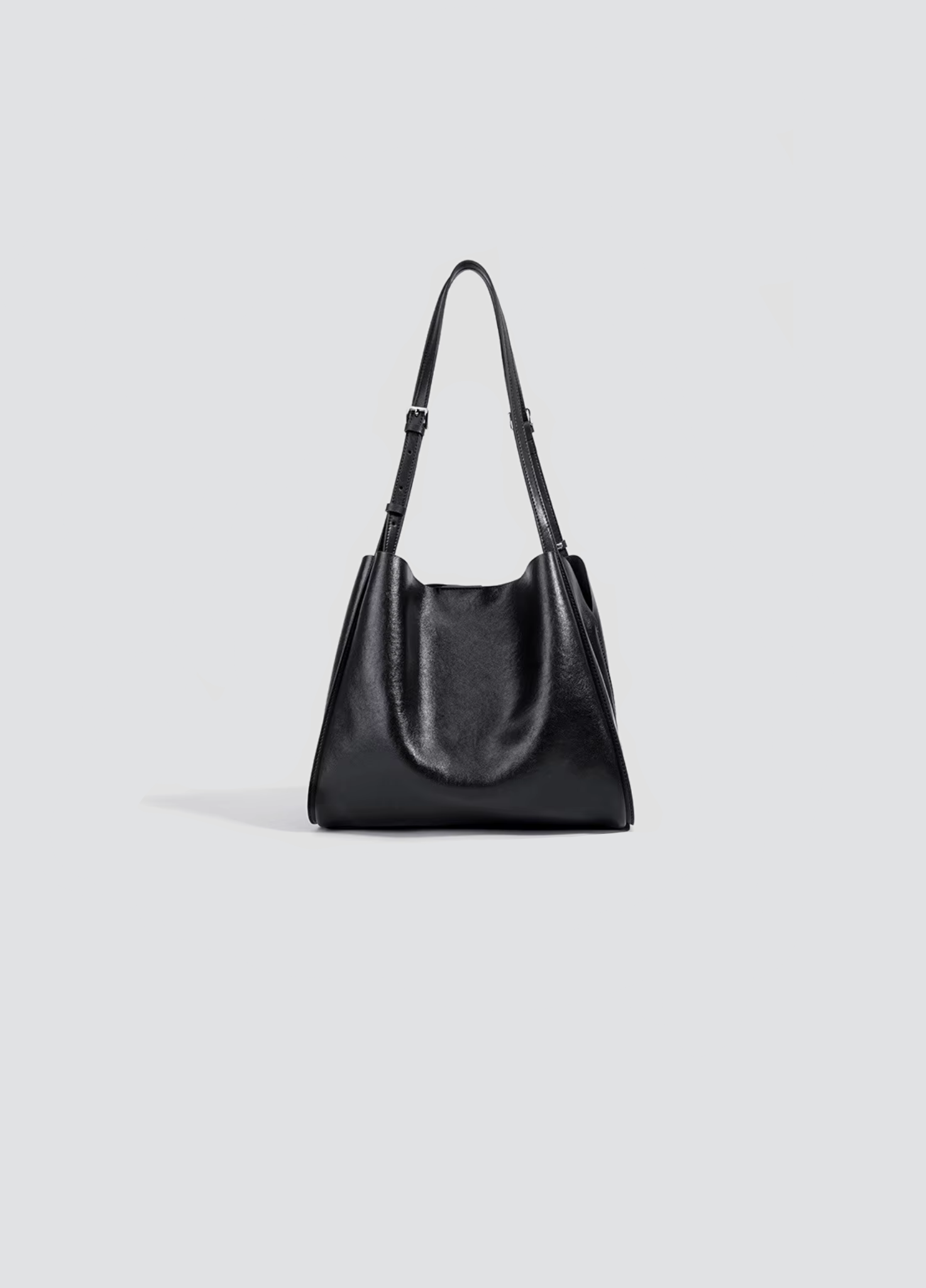 Glory Shiny Leather Tote Bag In Polished Leather